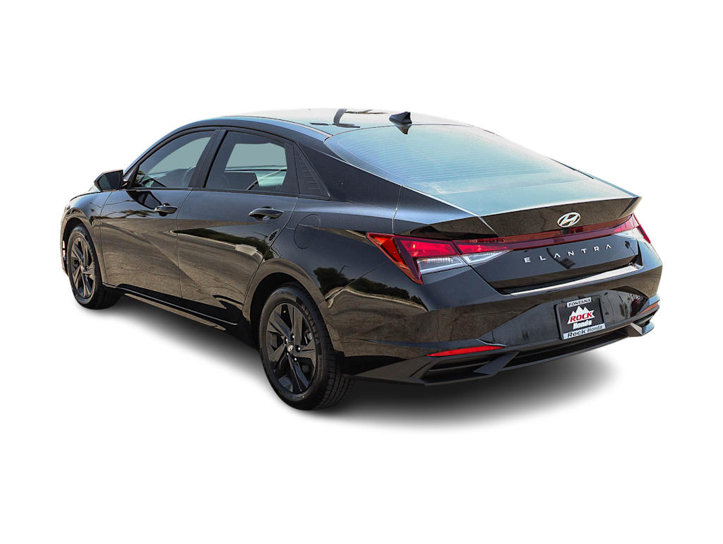 Thumbnail: 2022 Hyundai Elantra - 3