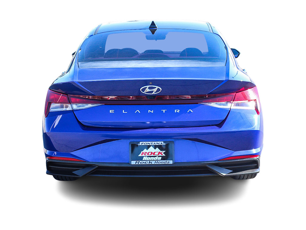 Thumbnail: 2023 Hyundai Elantra - 4