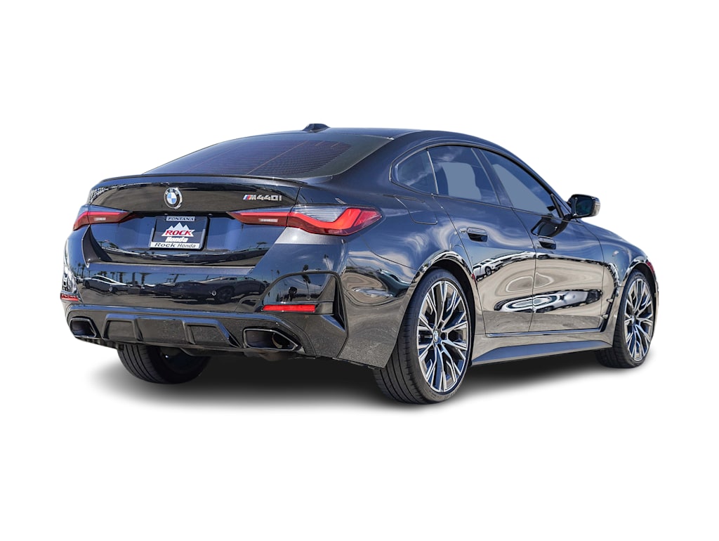 Thumbnail: 2024 BMW 4 Series - 16