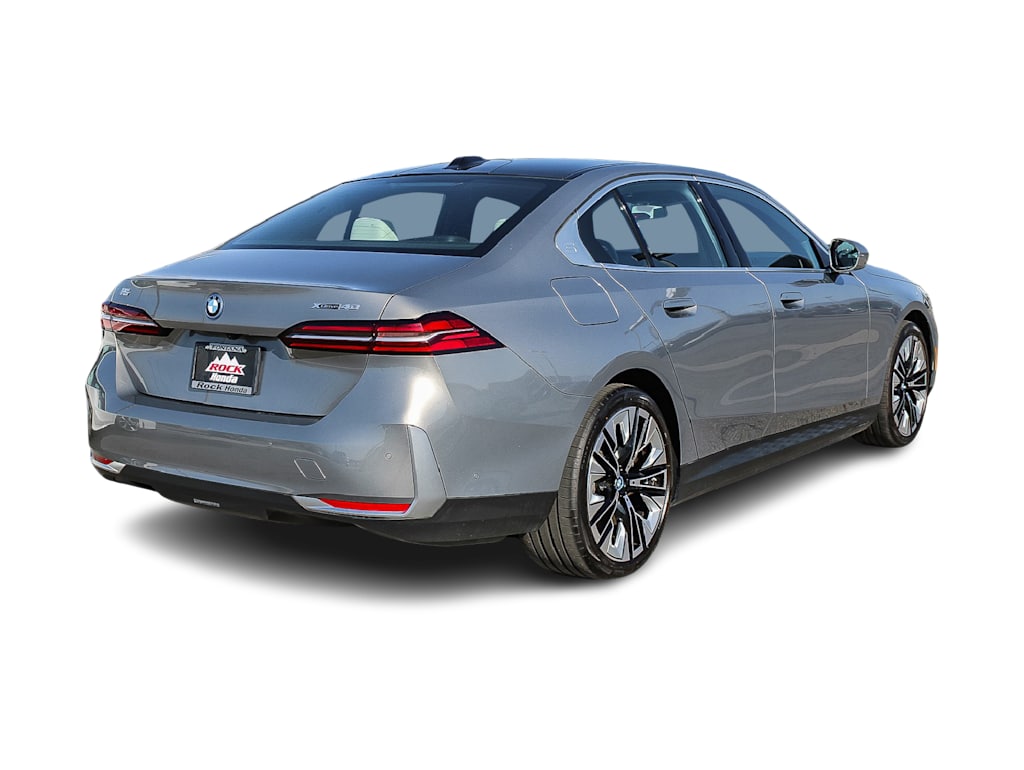 Thumbnail: 2025 BMW i5 - 20