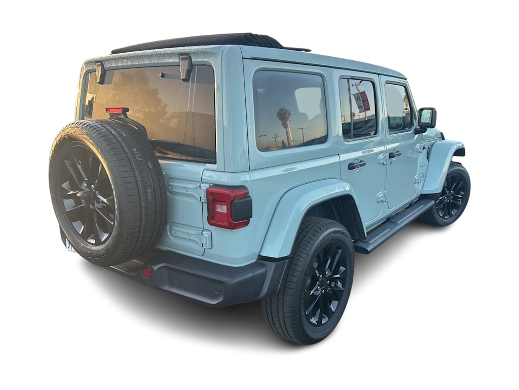 Thumbnail: 2023 Jeep Wrangler - 18