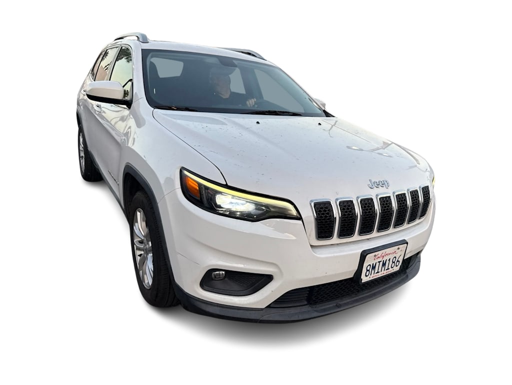 Thumbnail: 2019 Jeep Cherokee - 8