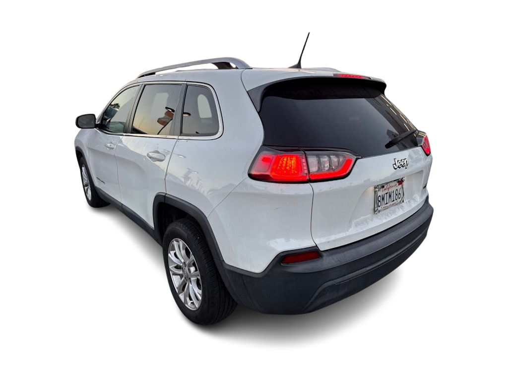 Thumbnail: 2019 Jeep Cherokee - 16