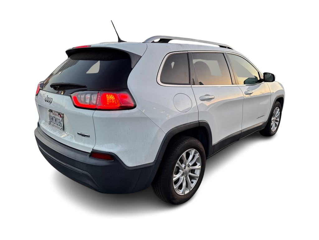 Thumbnail: 2019 Jeep Cherokee - 12