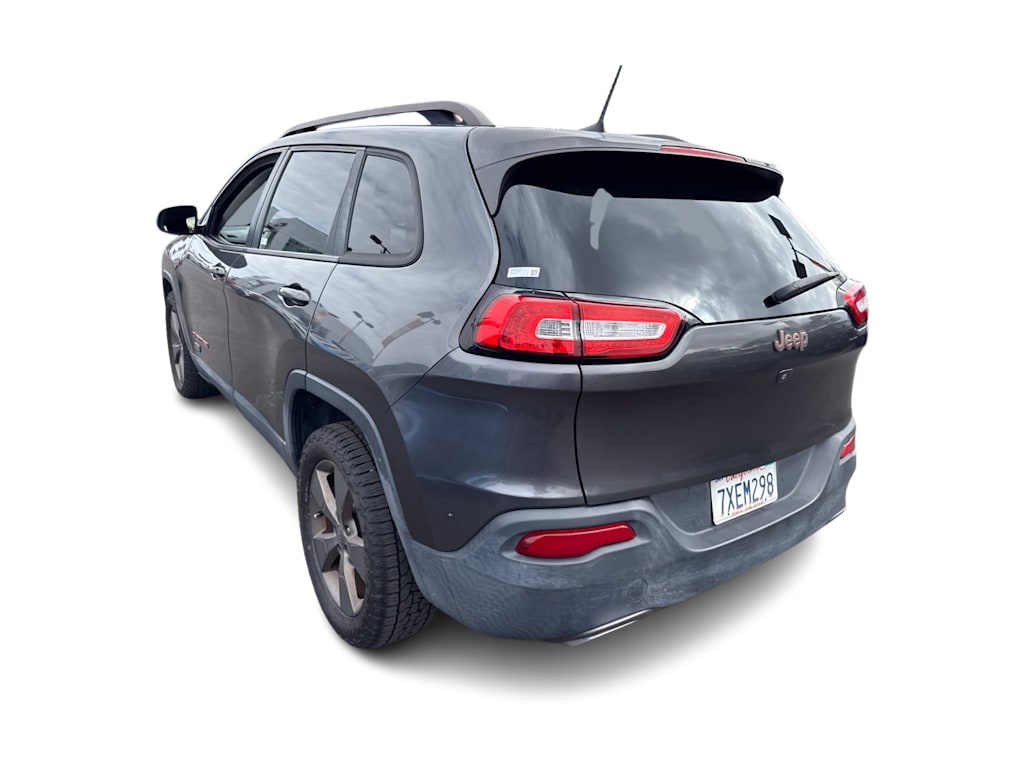 Thumbnail: 2017 Jeep Cherokee - 21