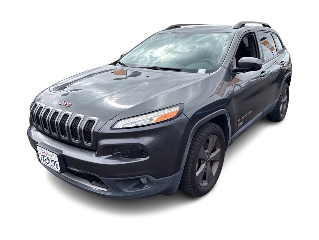 Thumbnail: 2017 Jeep Cherokee - 24