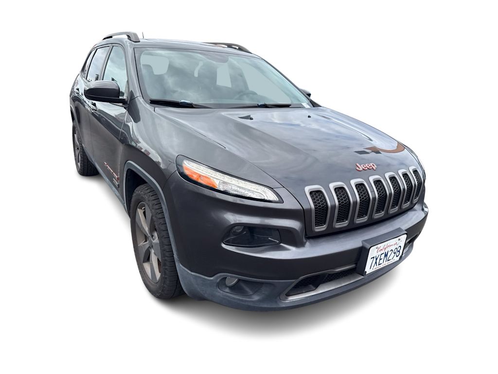 Thumbnail: 2017 Jeep Cherokee - 14