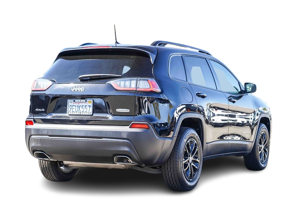 Thumbnail: 2022 Jeep Cherokee - 16