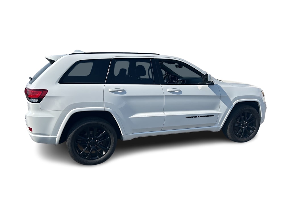 Thumbnail: 2017 Jeep Grand Cherokee - 20
