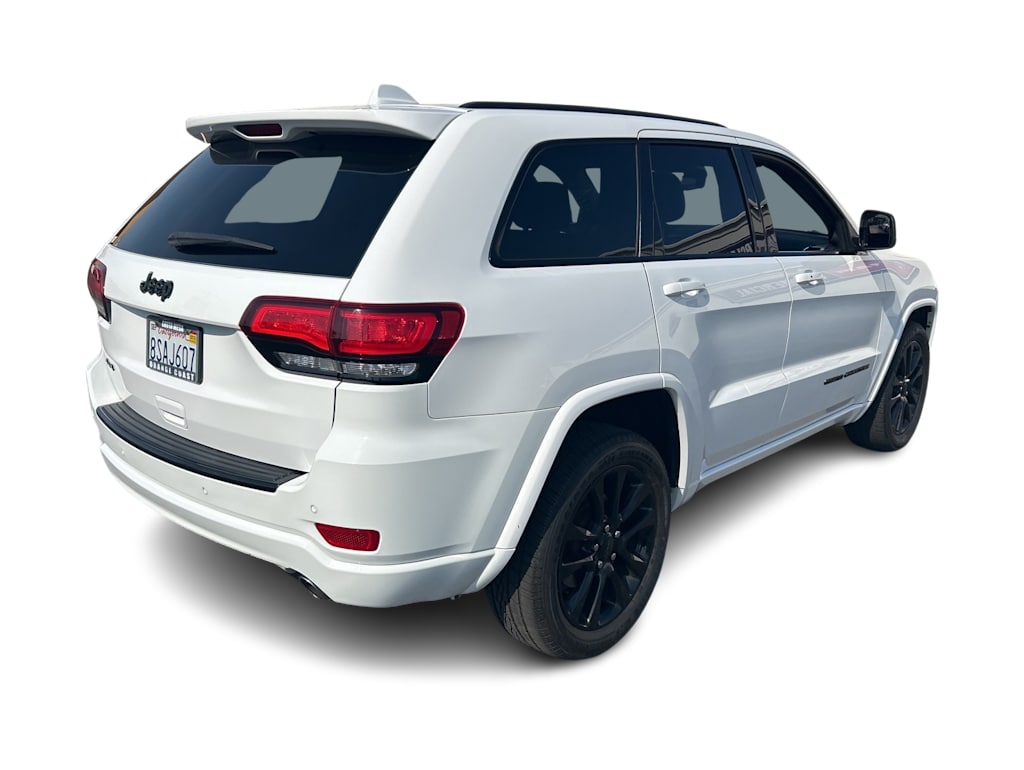 Thumbnail: 2017 Jeep Grand Cherokee - 19