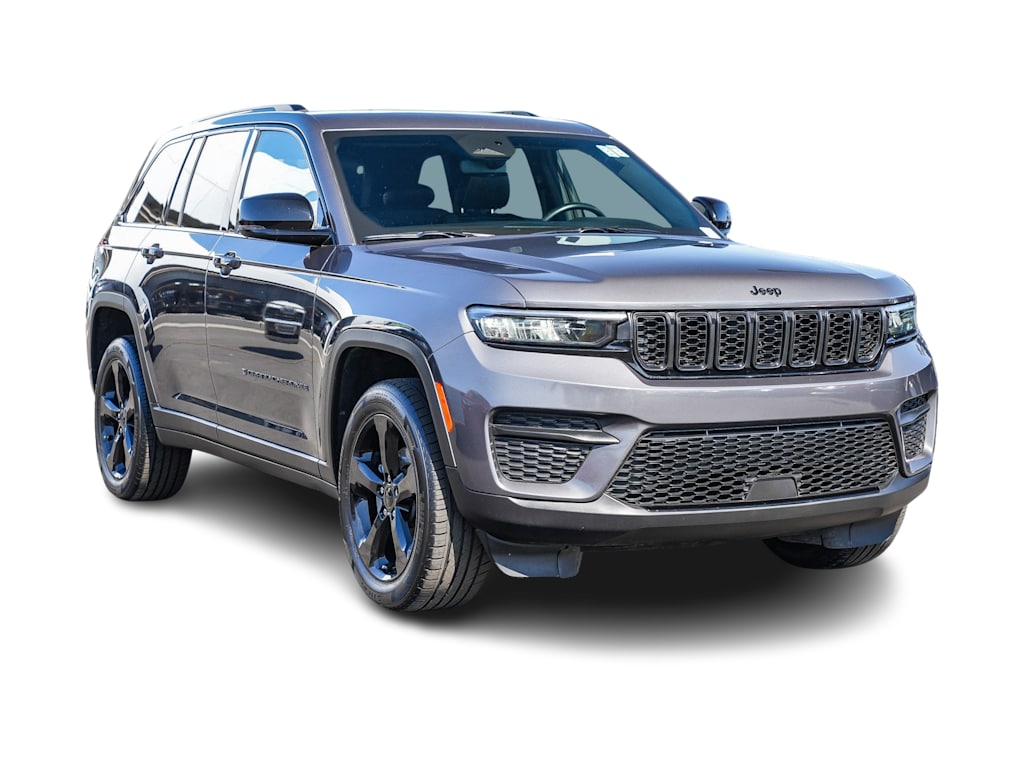 Thumbnail: 2022 Jeep Grand Cherokee - 15