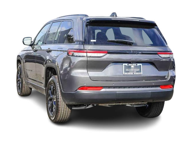 Thumbnail: 2026 Jeep Grand Cherokee - 3