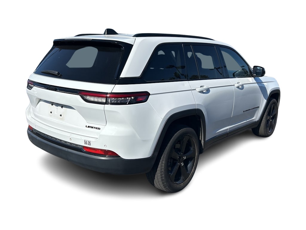 Thumbnail: 2023 Jeep Grand Cherokee - 17