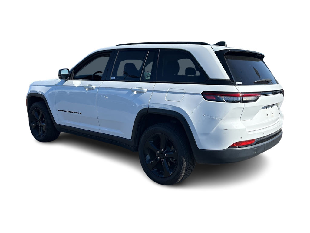 Thumbnail: 2023 Jeep Grand Cherokee - 3