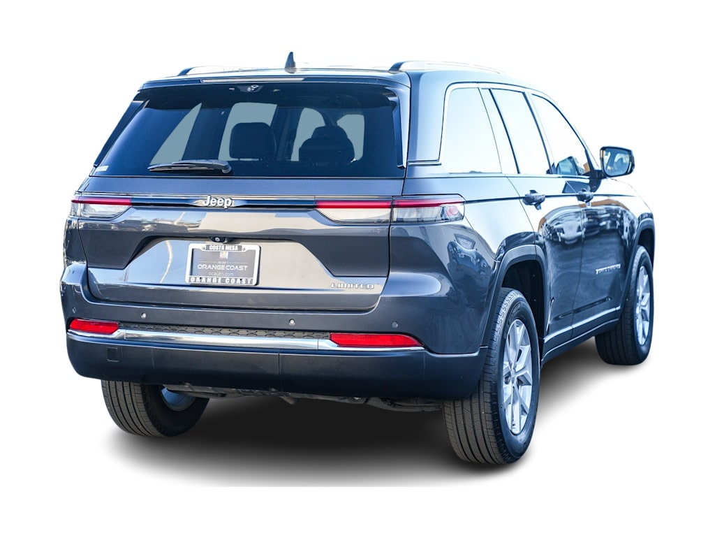 Thumbnail: 2023 Jeep Grand Cherokee - 14