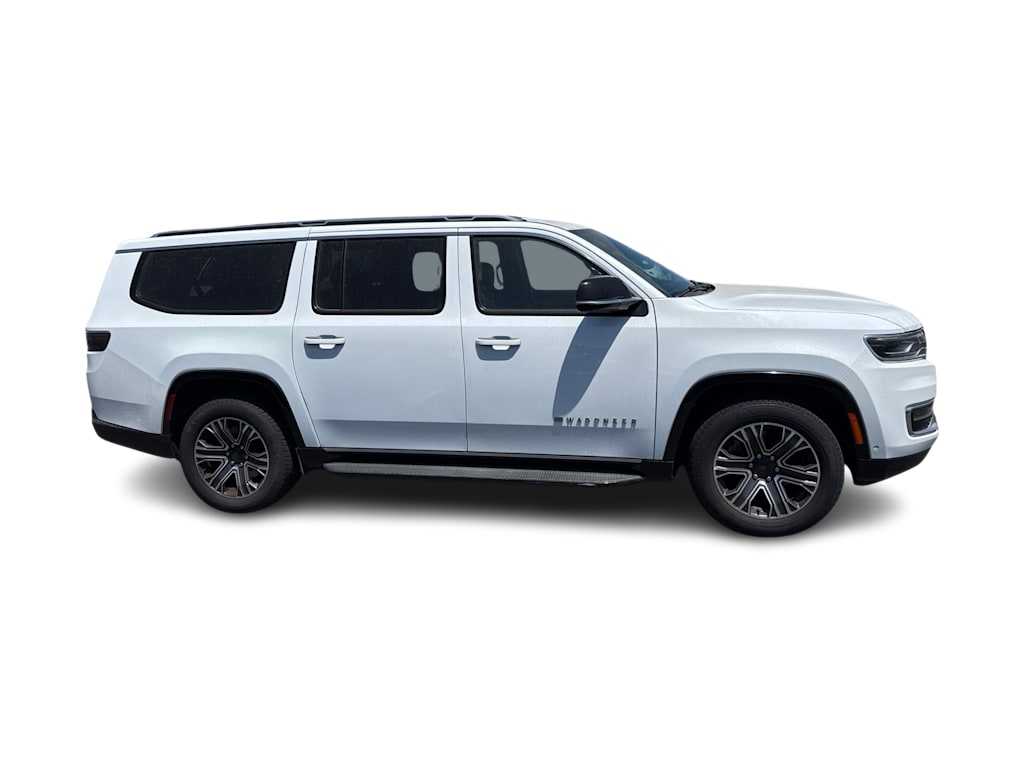 Thumbnail: 2024 Jeep Wagoneer - 16