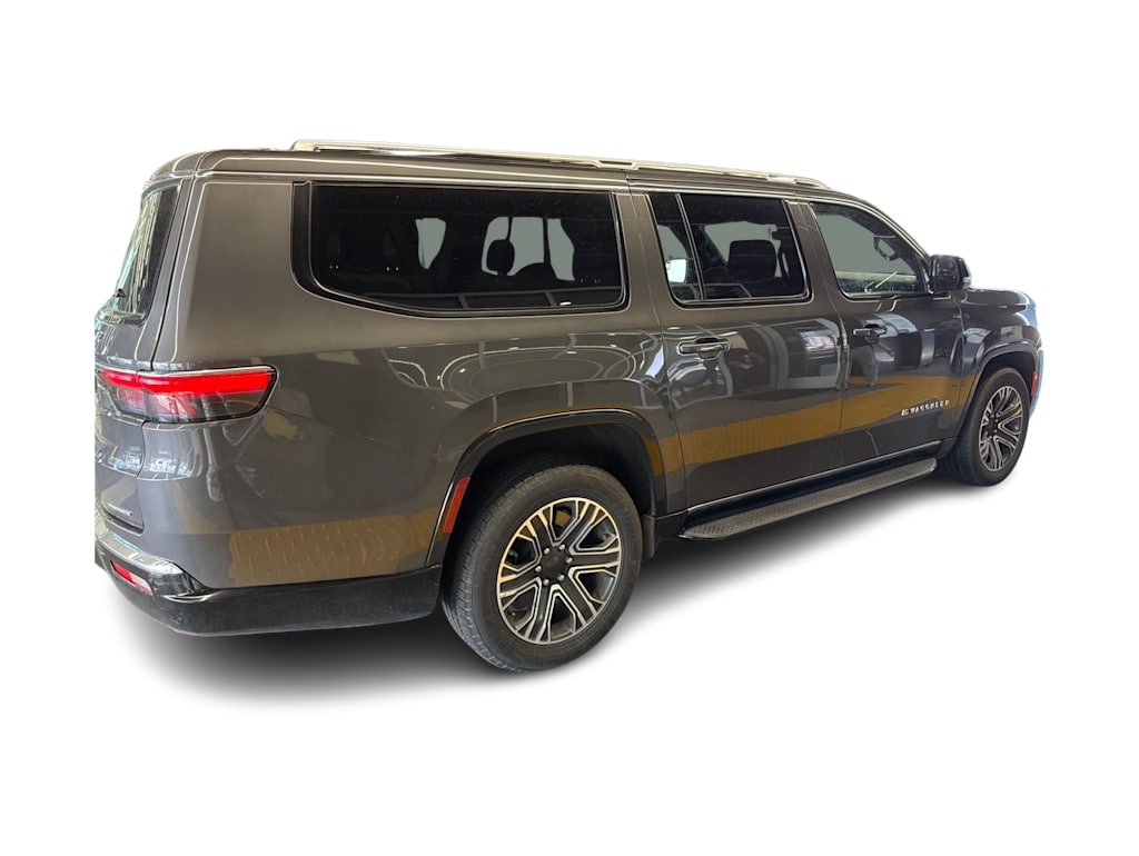 Thumbnail: 2024 Jeep Wagoneer - 13