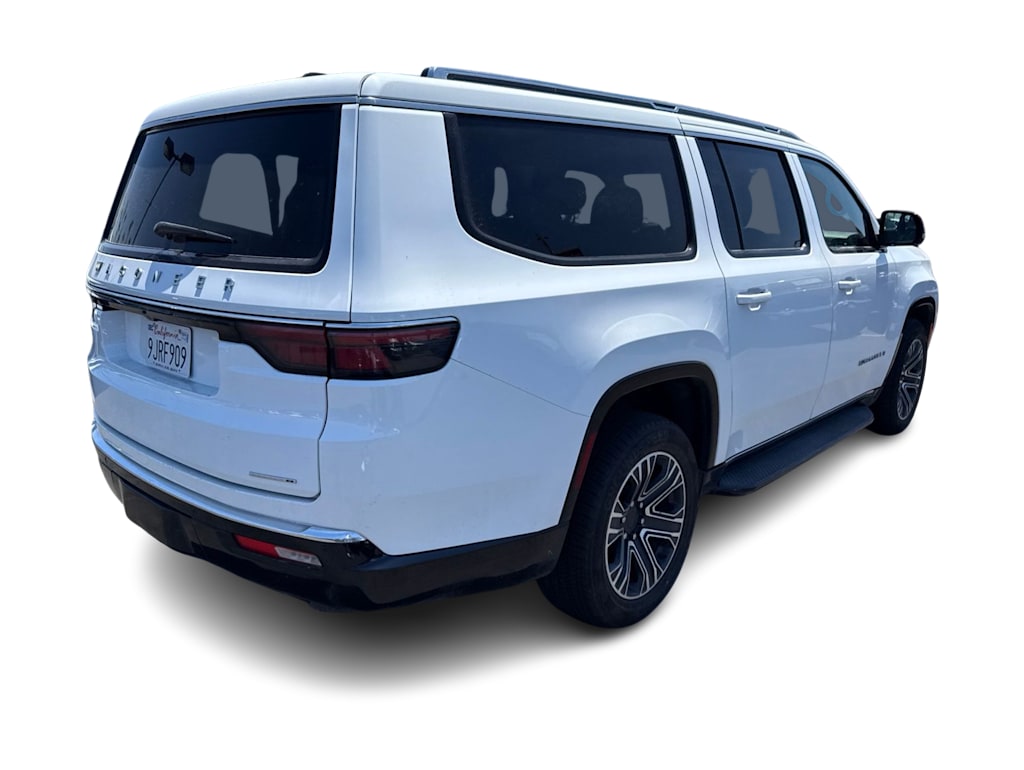 Thumbnail: 2024 Jeep Wagoneer - 18