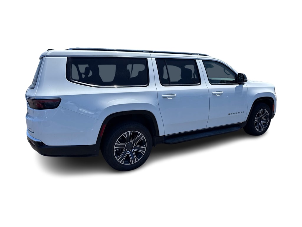Thumbnail: 2024 Jeep Wagoneer - 17