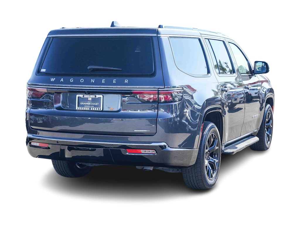 Thumbnail: 2022 Jeep Wagoneer - 14