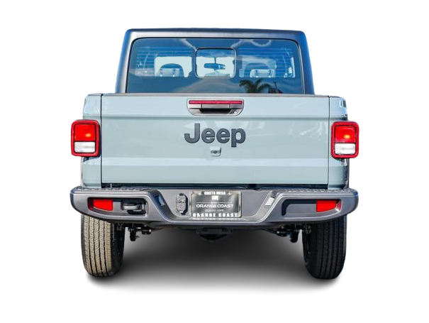 Thumbnail: 2026 Jeep Gladiator - 4