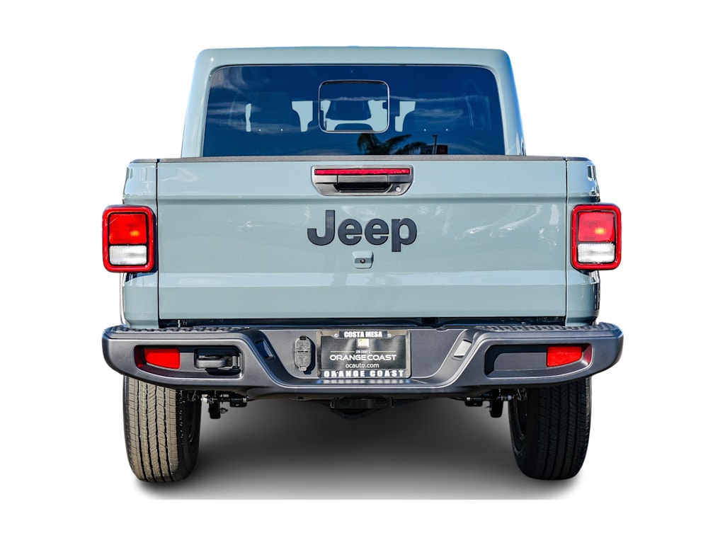 Thumbnail: 2026 Jeep Gladiator - 4