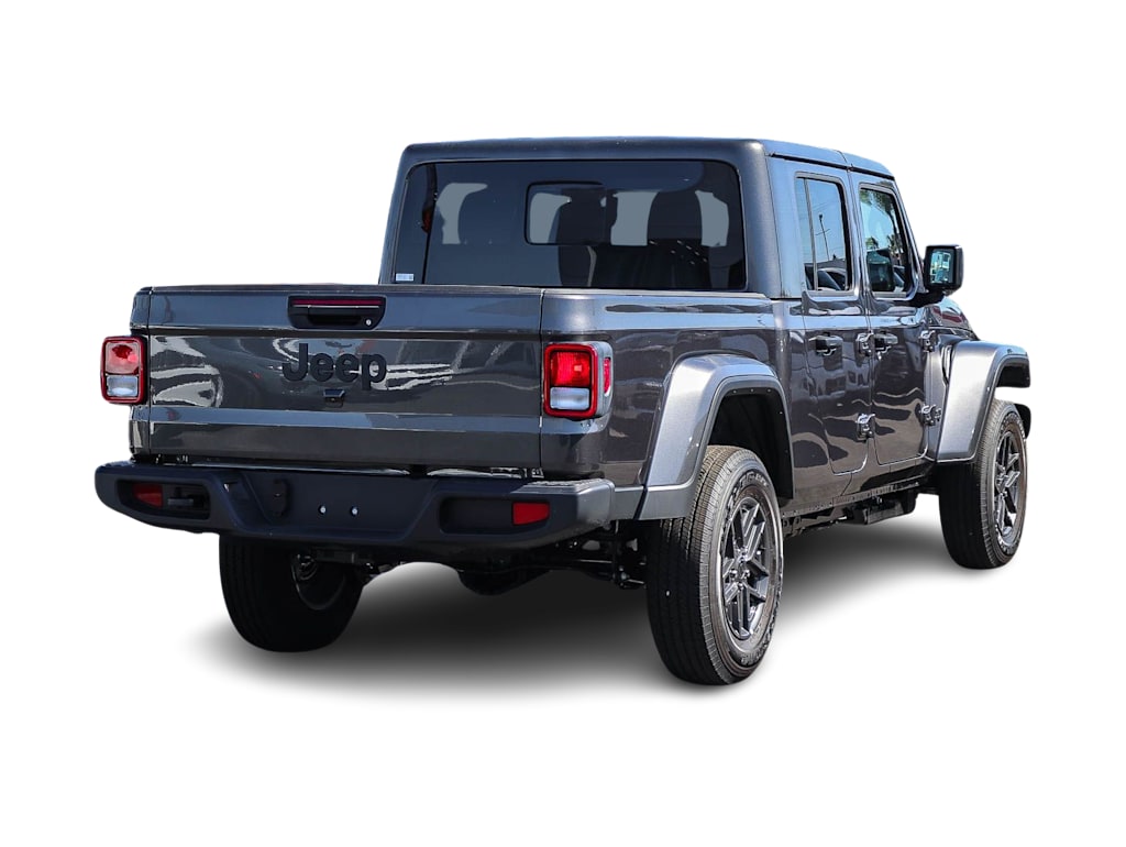 Thumbnail: 2026 Jeep Gladiator - 17