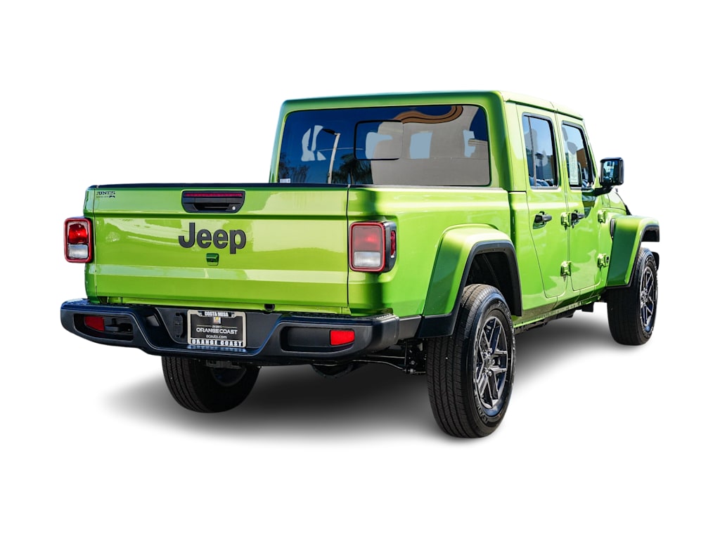 Thumbnail: 2025 Jeep Gladiator - 17