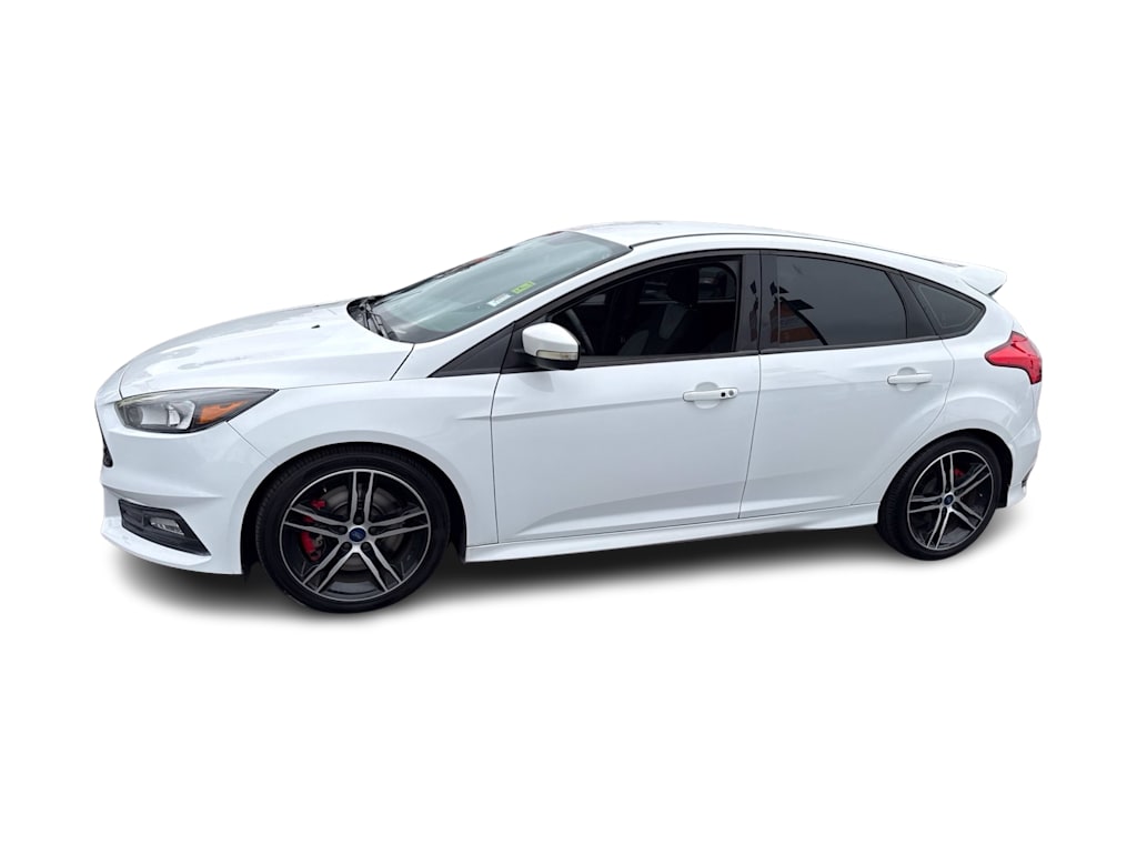 Thumbnail: 2017 Ford Focus - 3
