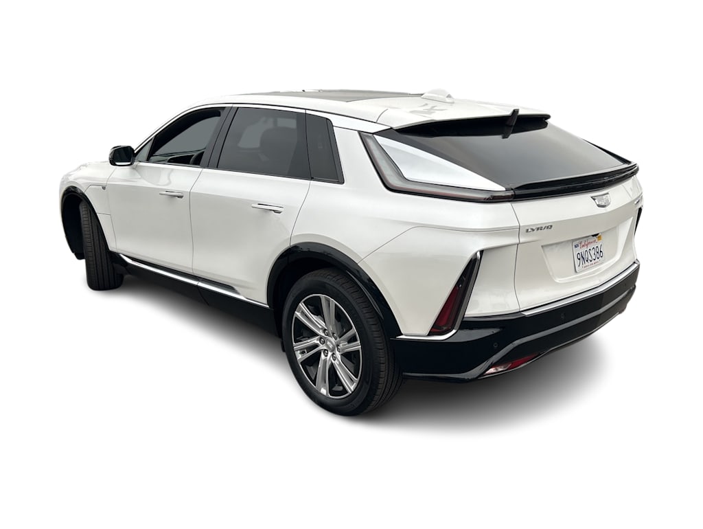Thumbnail: 2024 Cadillac Lyriq - 4