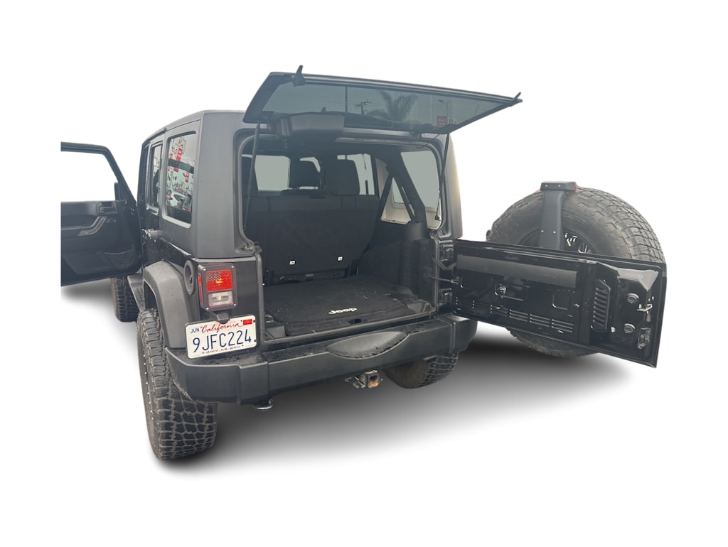 Thumbnail: 2011 Jeep Wrangler - 36