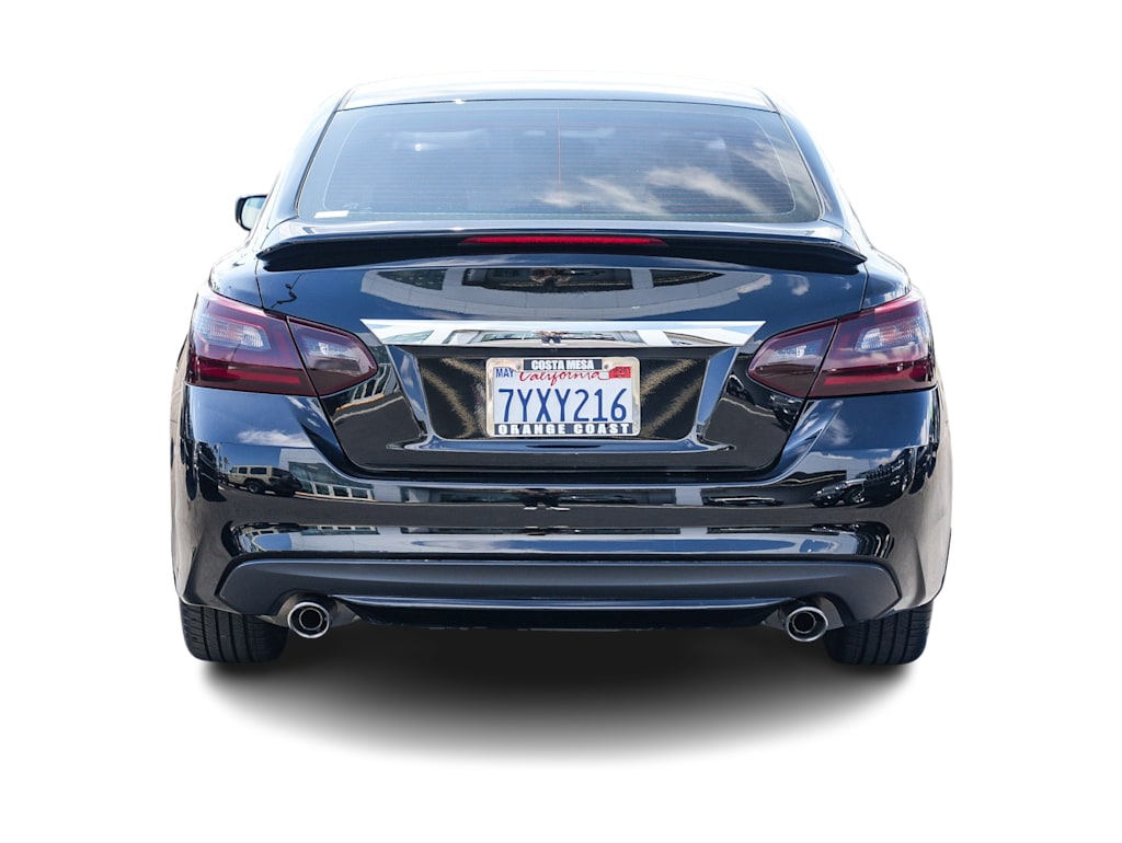 Thumbnail: 2017 Nissan Altima - 18