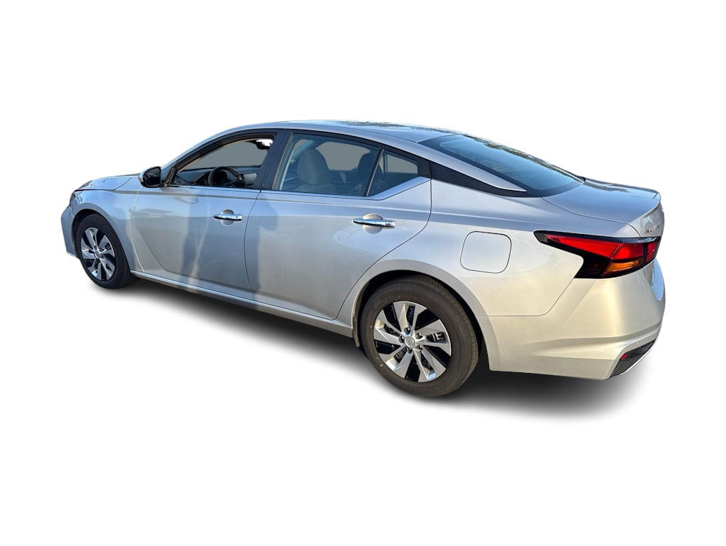 Thumbnail: 2023 Nissan Altima - 23