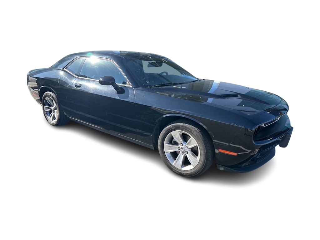 2022 Dodge Challenger SXT 18