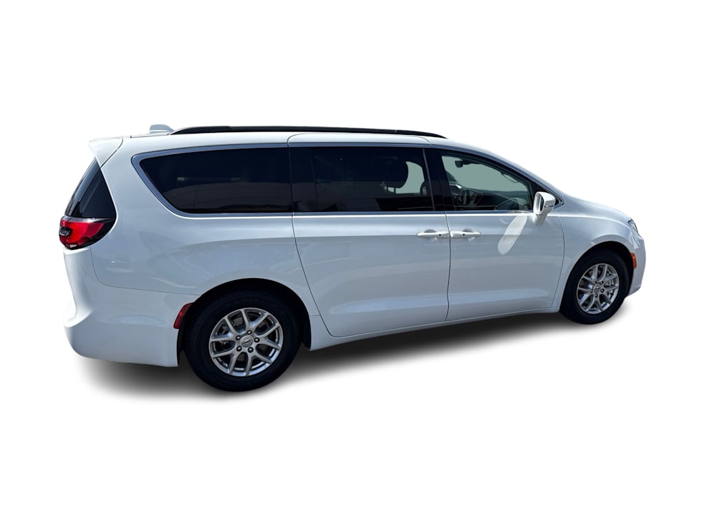 Thumbnail: 2022 Chrysler Pacifica - 14