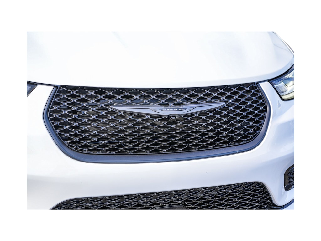 Thumbnail: 2026 Chrysler Pacifica - 17