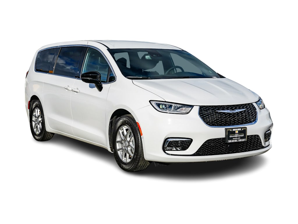 Thumbnail: 2026 Chrysler Pacifica - 15