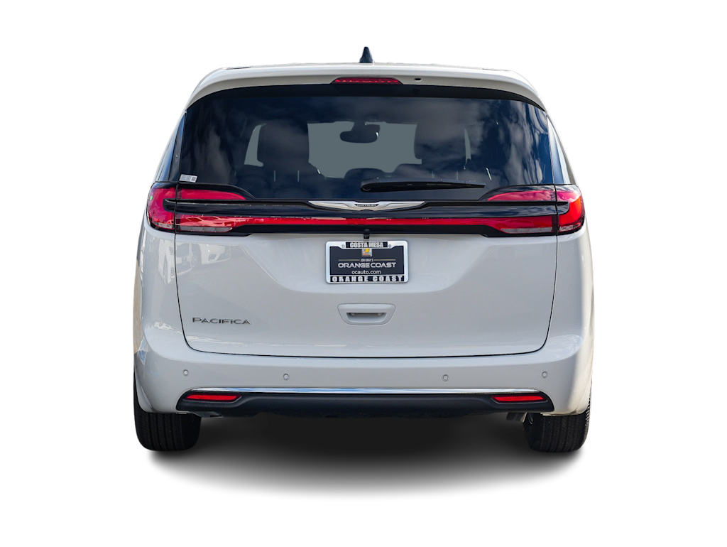 Thumbnail: 2026 Chrysler Pacifica - 4