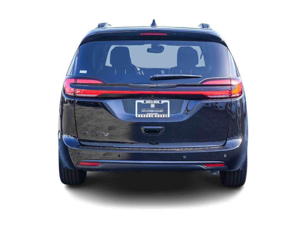 Thumbnail: 2026 Chrysler Pacifica - 4