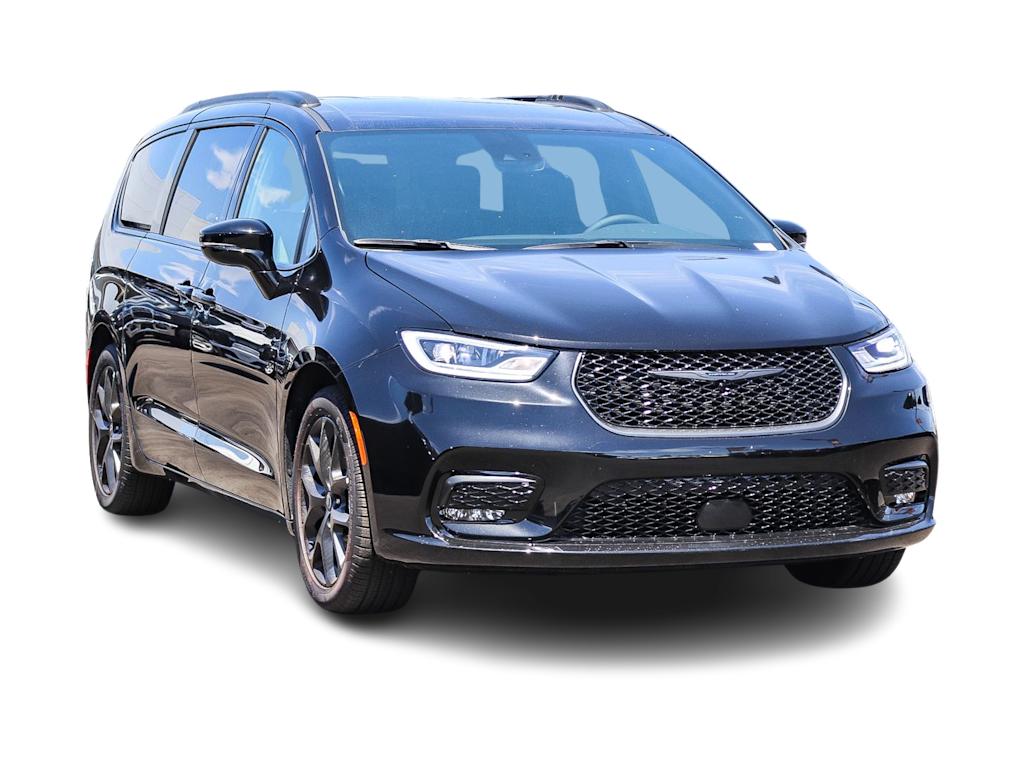 Thumbnail: 2026 Chrysler Pacifica - 15