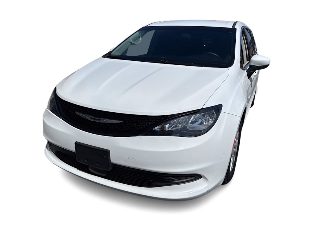 Thumbnail: 2022 Chrysler Voyager - 6