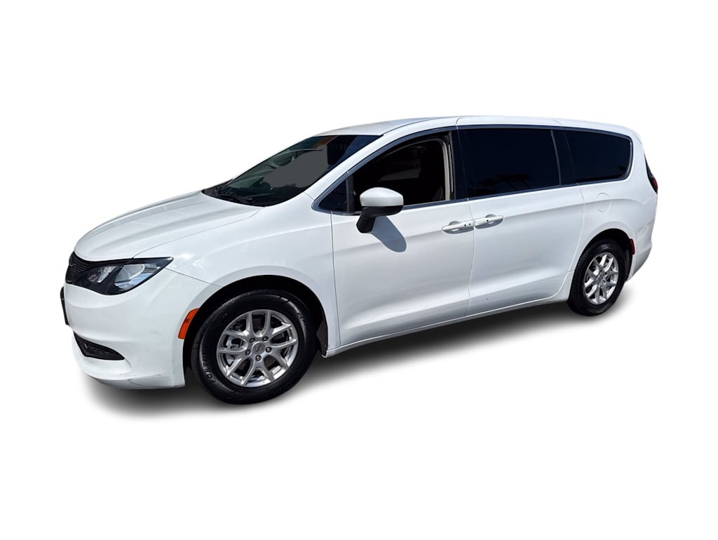 Thumbnail: 2022 Chrysler Voyager - 25