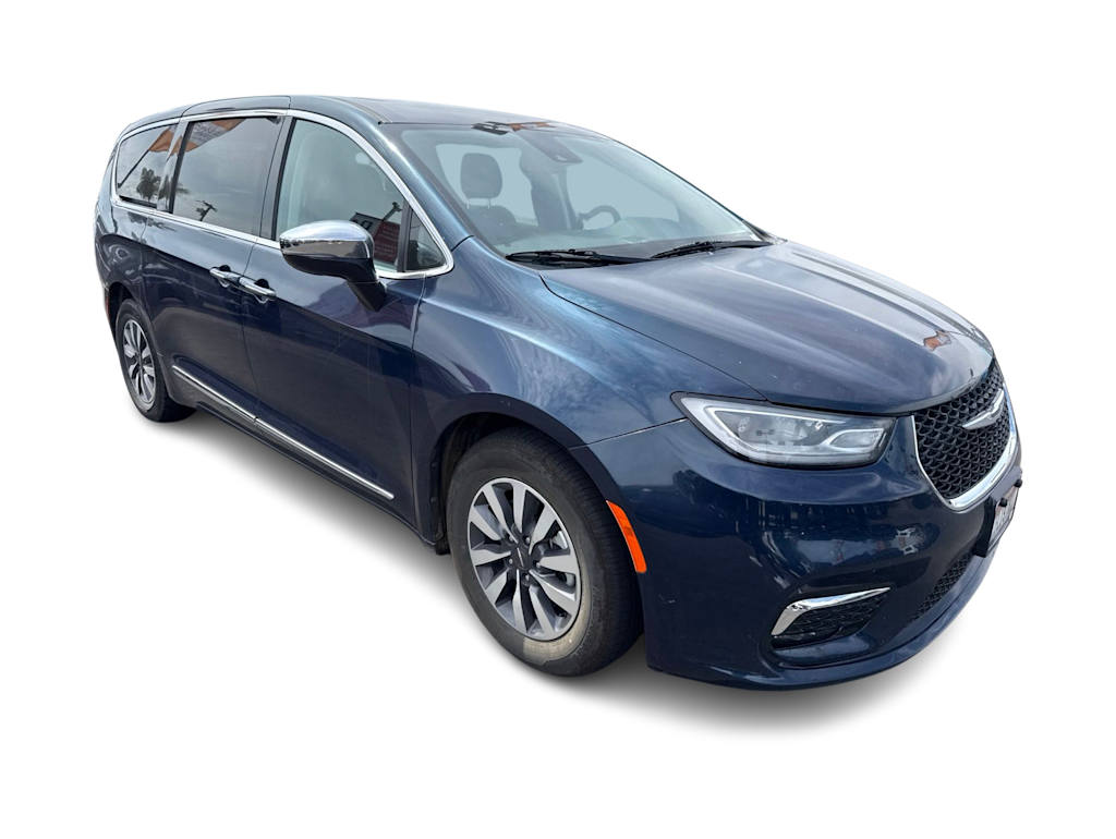 Thumbnail: 2023 Chrysler Pacifica - 15