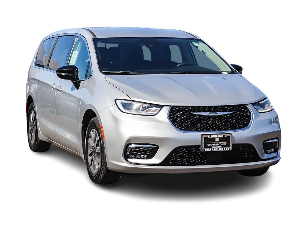 Thumbnail: 2024 Chrysler Pacifica - 16