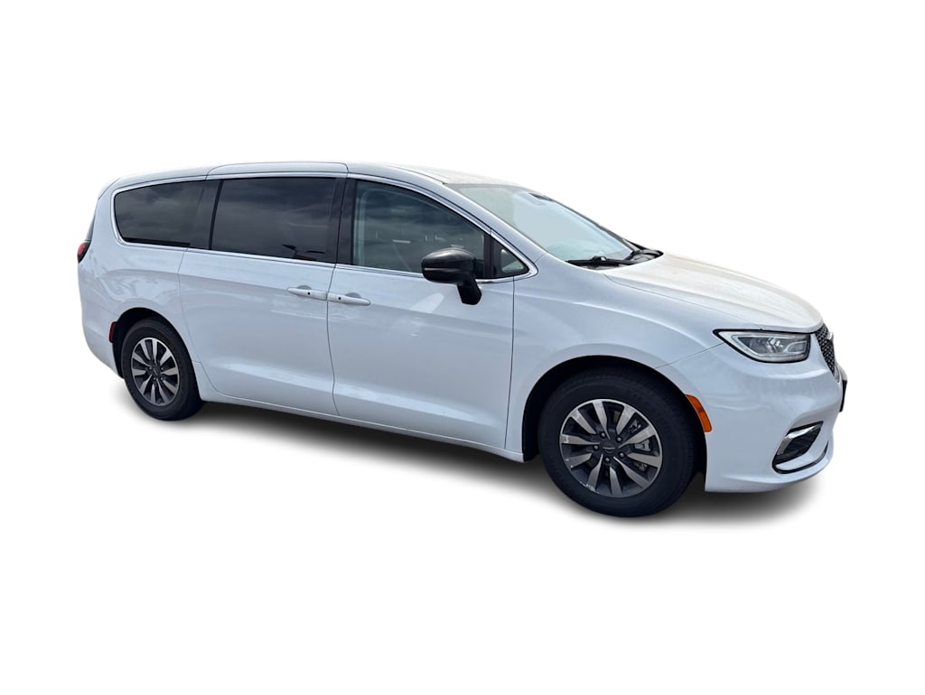 Thumbnail: 2024 Chrysler Pacifica - 15
