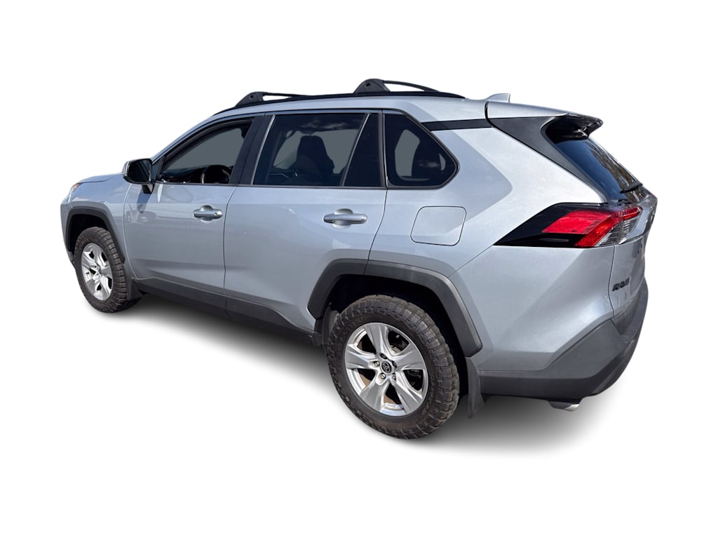 Thumbnail: 2021 Toyota RAV4 - 21