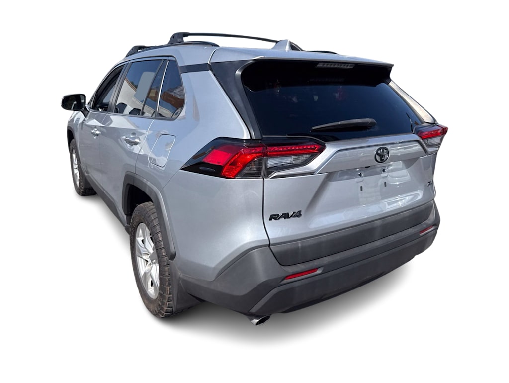 Thumbnail: 2021 Toyota RAV4 - 4