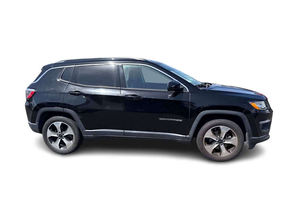 Thumbnail: 2017 Jeep Compass - 11