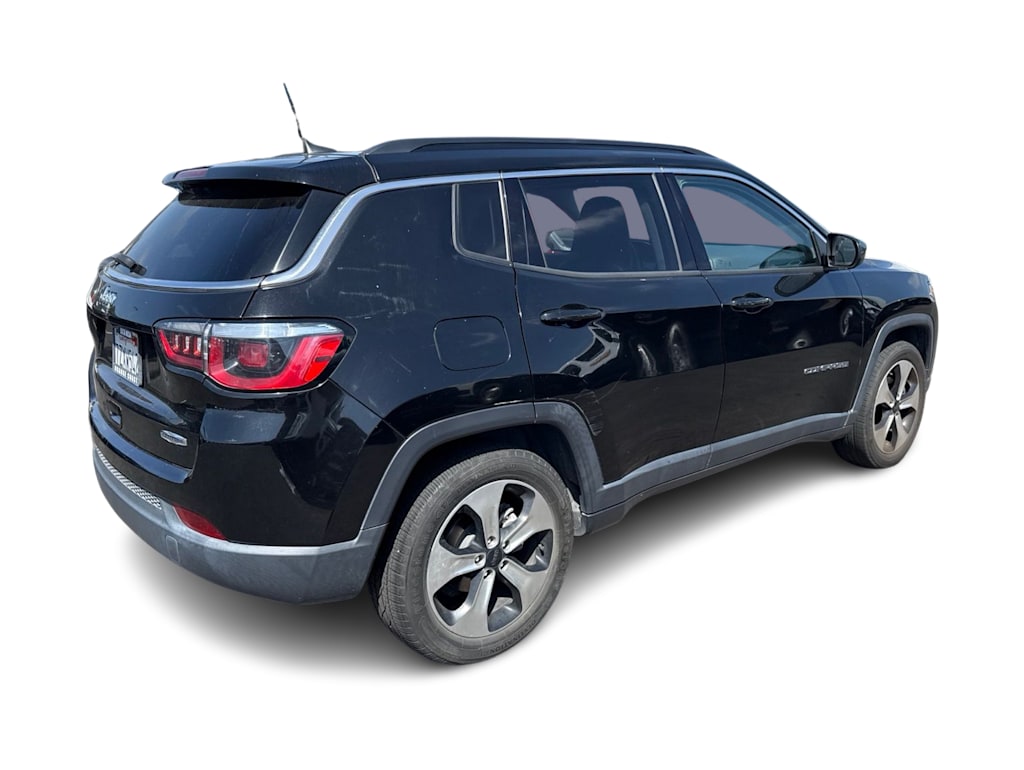 Thumbnail: 2017 Jeep Compass - 12