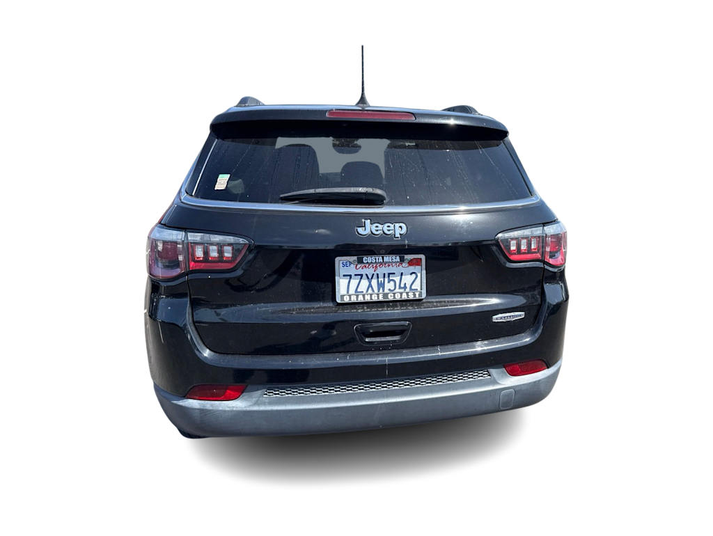 Thumbnail: 2017 Jeep Compass - 16